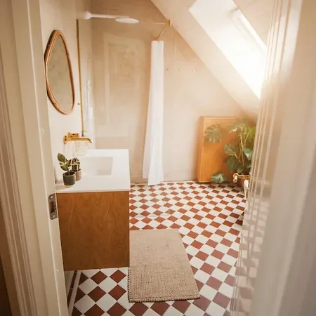 A Unique Gem In Sohojlandet شقة